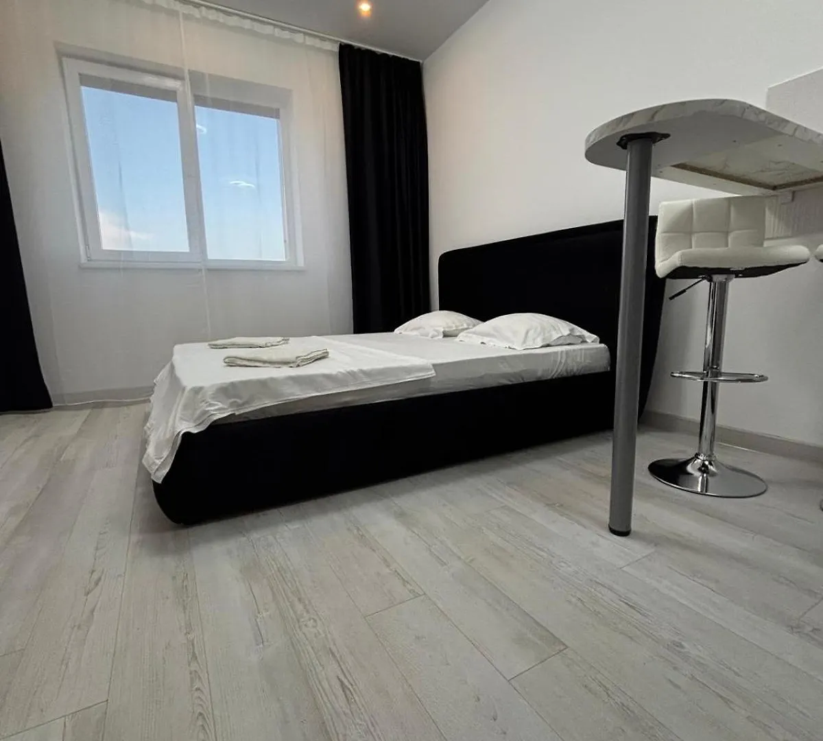 Cama Vip Room'S Bucharest Romania