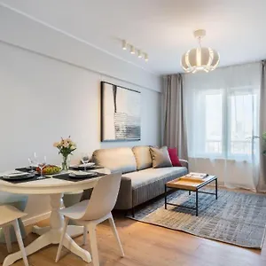 Apartment Downtown Modern - 2br, Bucharest